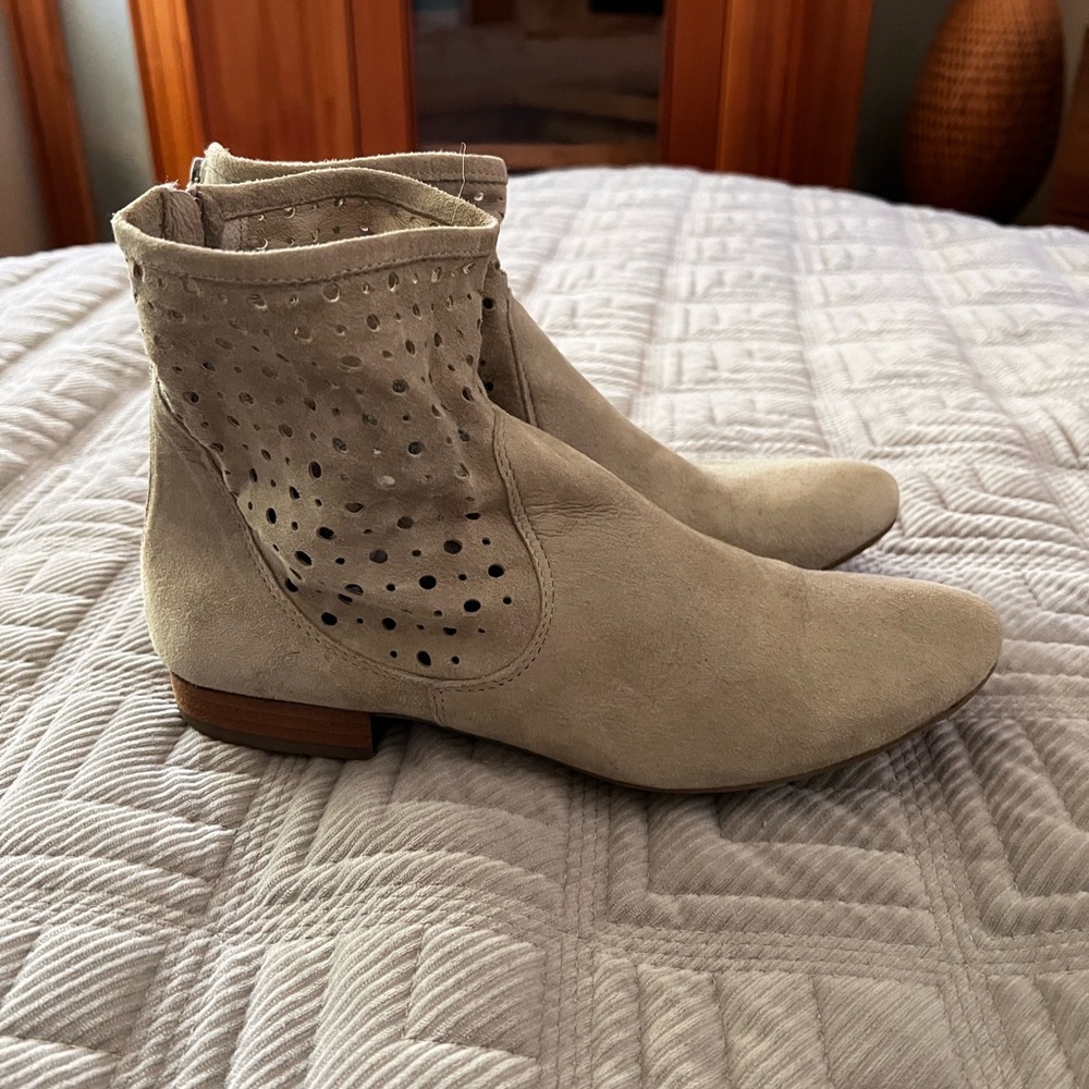 Minelli Light Sand Ankle Boots